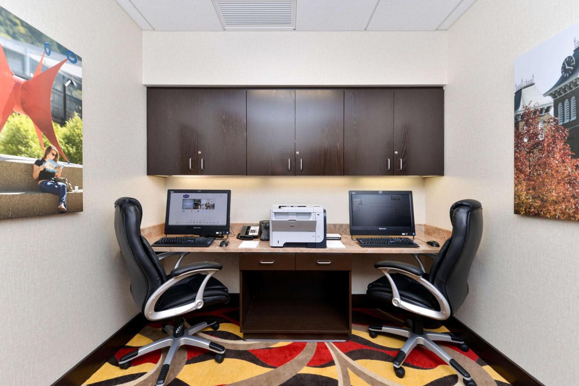 Hampton Inn & Suites California University-Pittsburgh Coal Center Екстер'єр фото